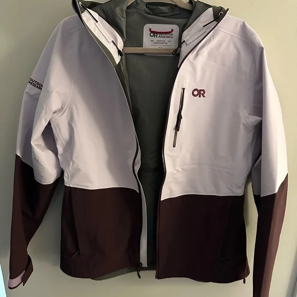Outdoor Research Aspire 3L Jacket for Women- New without tags. Size Medium. - Picture 2 of 6